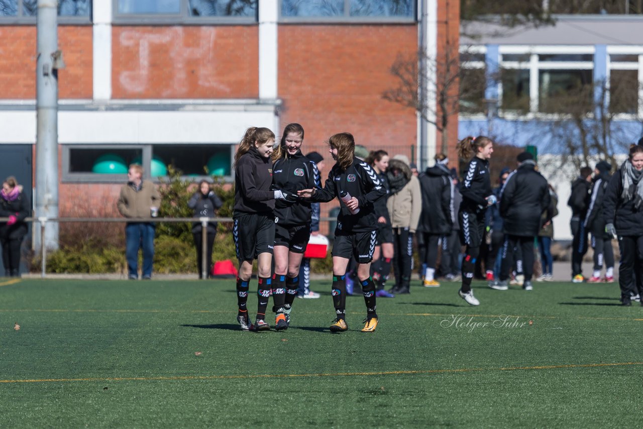 Bild 360 - B-Juniorinnen Halbfinale SVHU - Holstein Kiel : Ergebnis: 3:0